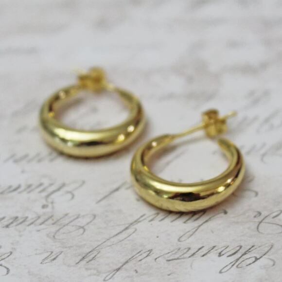 New Small Gold Over 925 Silver Post Hoop Earrings  E37 - Picture 2 of 4